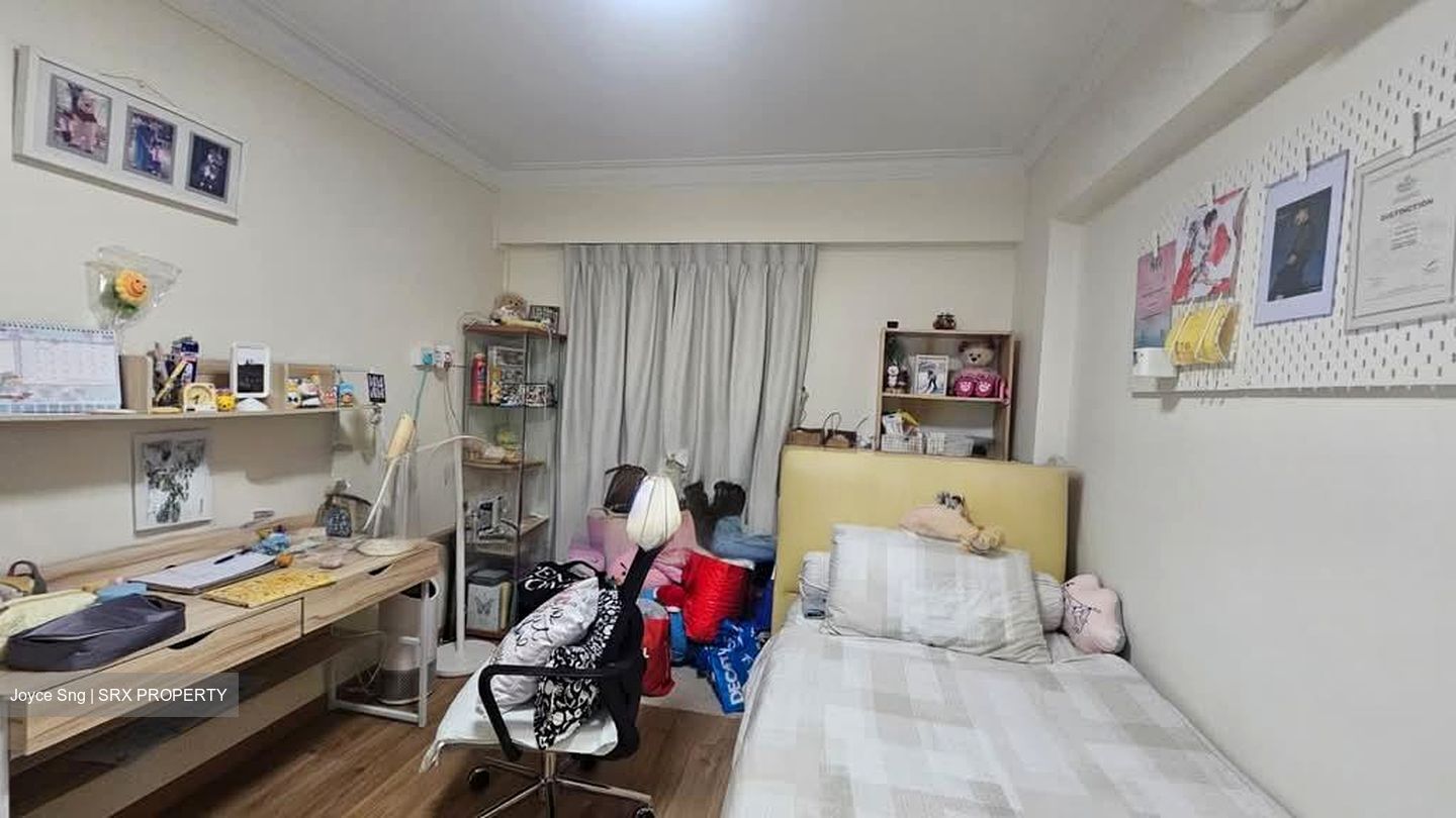 Blk 210 Jurong East Street 21 (Jurong East), HDB 3 Rooms #576715571